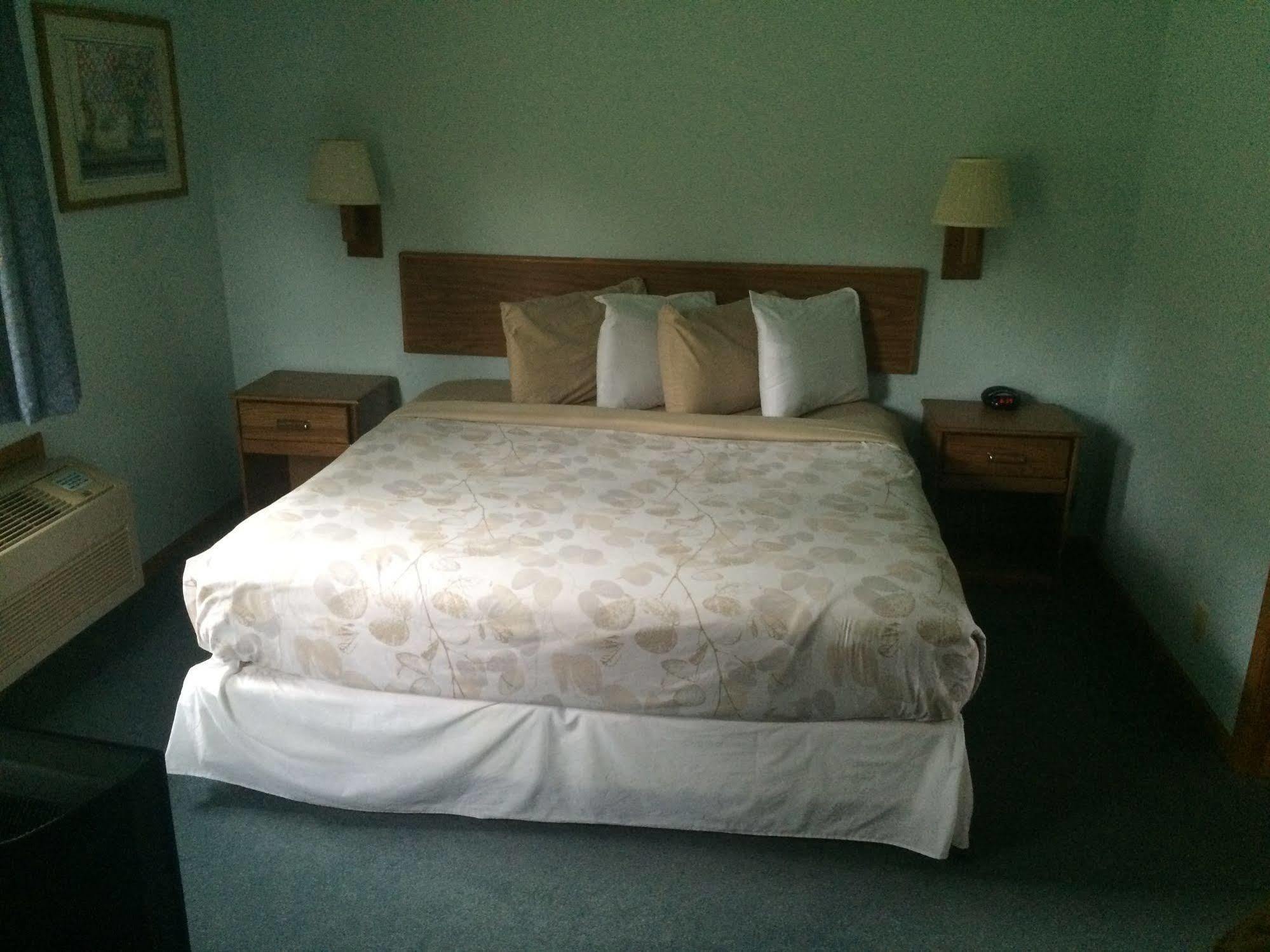 Day'S End Motel Plainville Bagian luar foto
